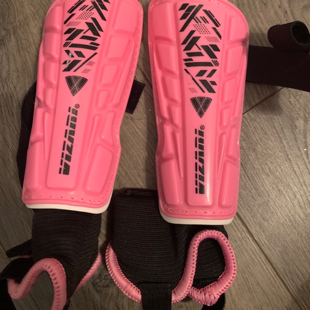 Vizari Malaga soccer shin guards for toddler